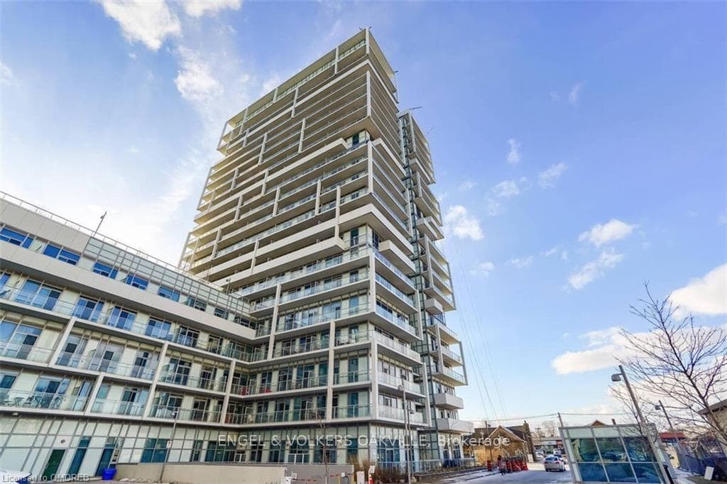 65 Speers Road 710, Oakville, ON L6K 0J1