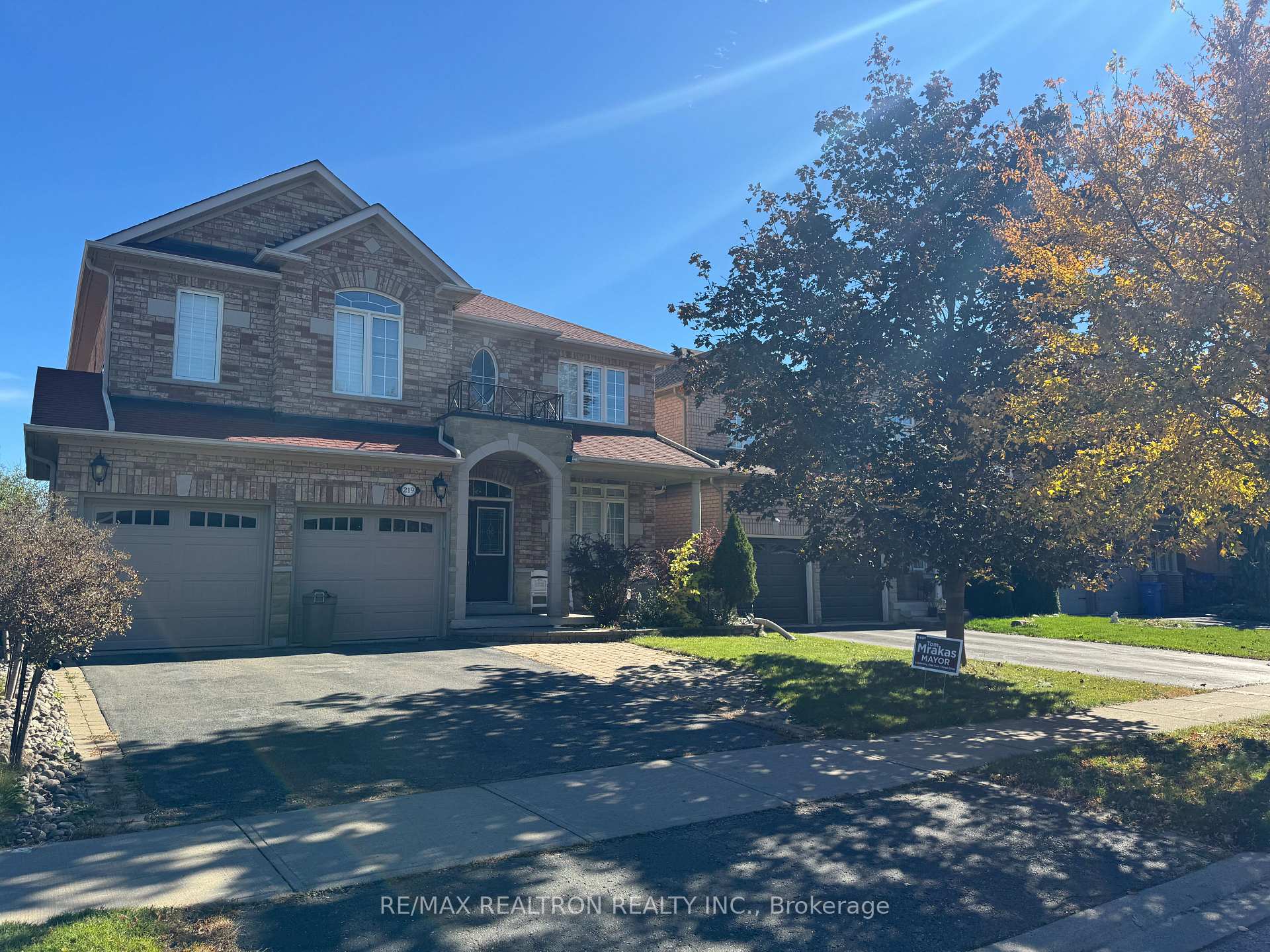 219 Bilbrough Street Bsmt, Aurora, ON L4G 7X1