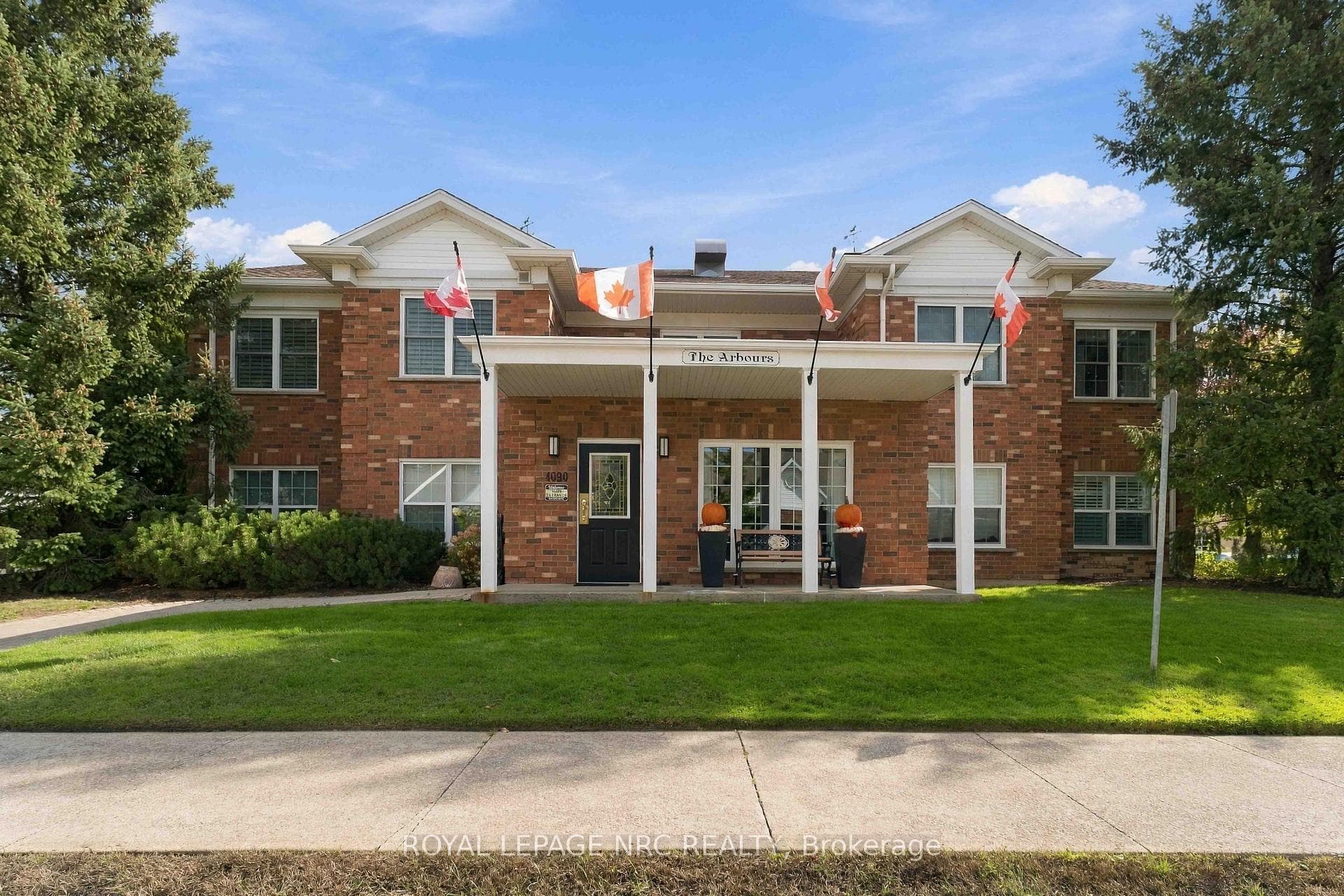 4090 John Charles Boulevard 104, Lincoln, ON L0R 2C0