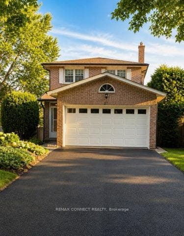 27 Radford Crescent, Markham, ON L3P 4A2