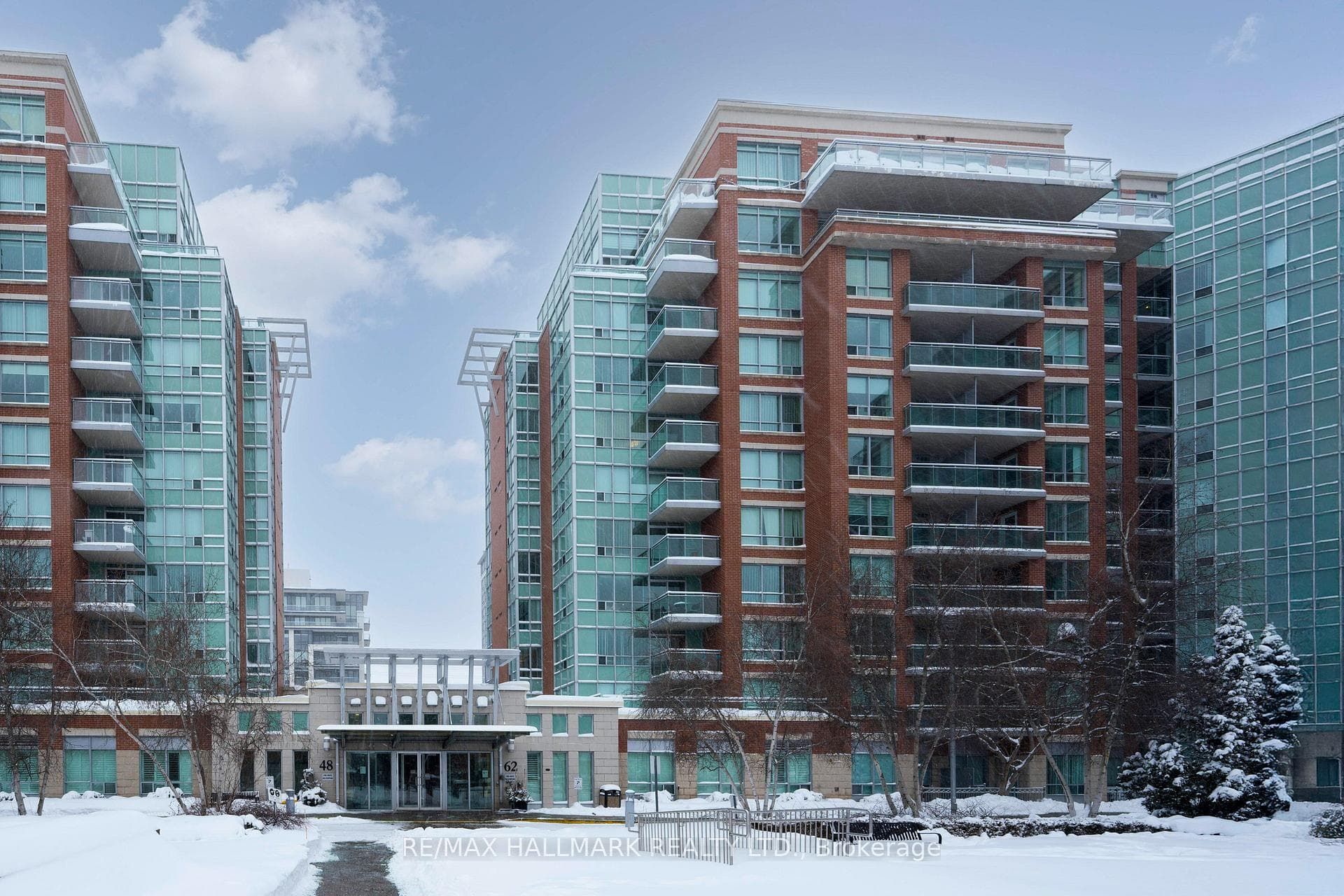 62 Suncrest Boulevard 316, Markham, ON L3T 7Y6