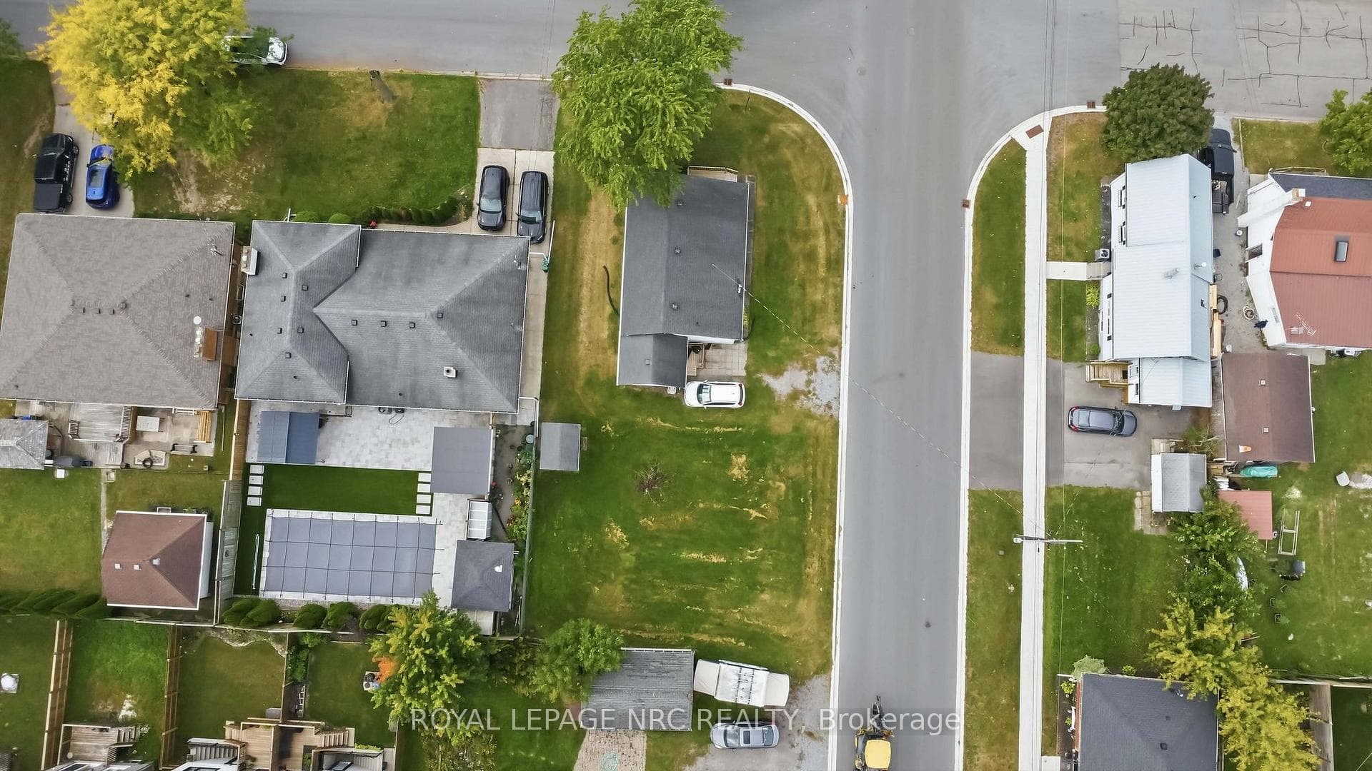 14 Sauer Avenue, Welland, ON L3B 5H2