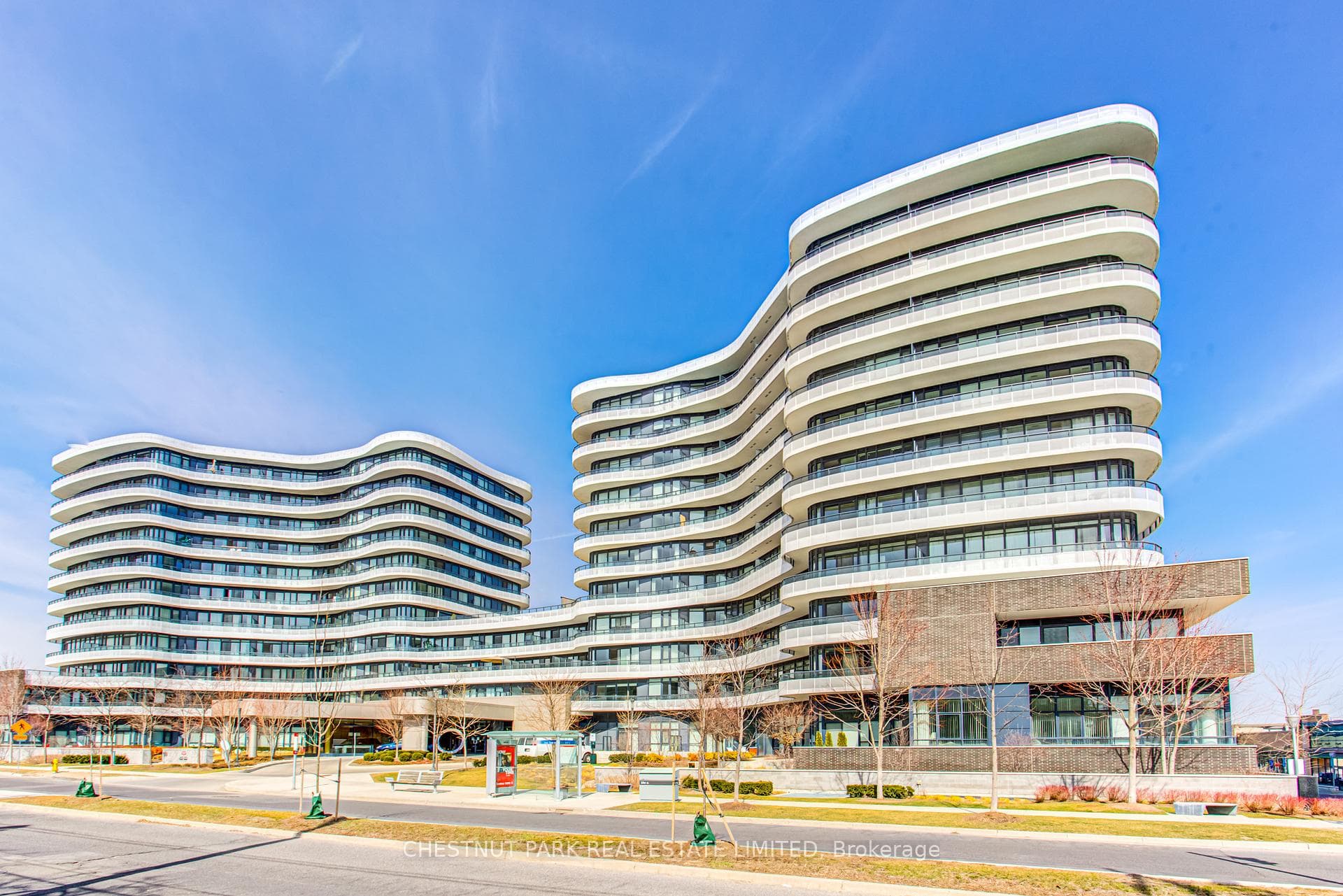 99 The Donway W 902, Toronto, ON M3C 0N8