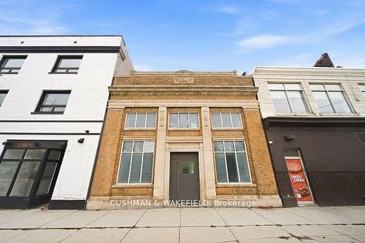 1091 Main Street E, Hamilton, ON L8M 1N5