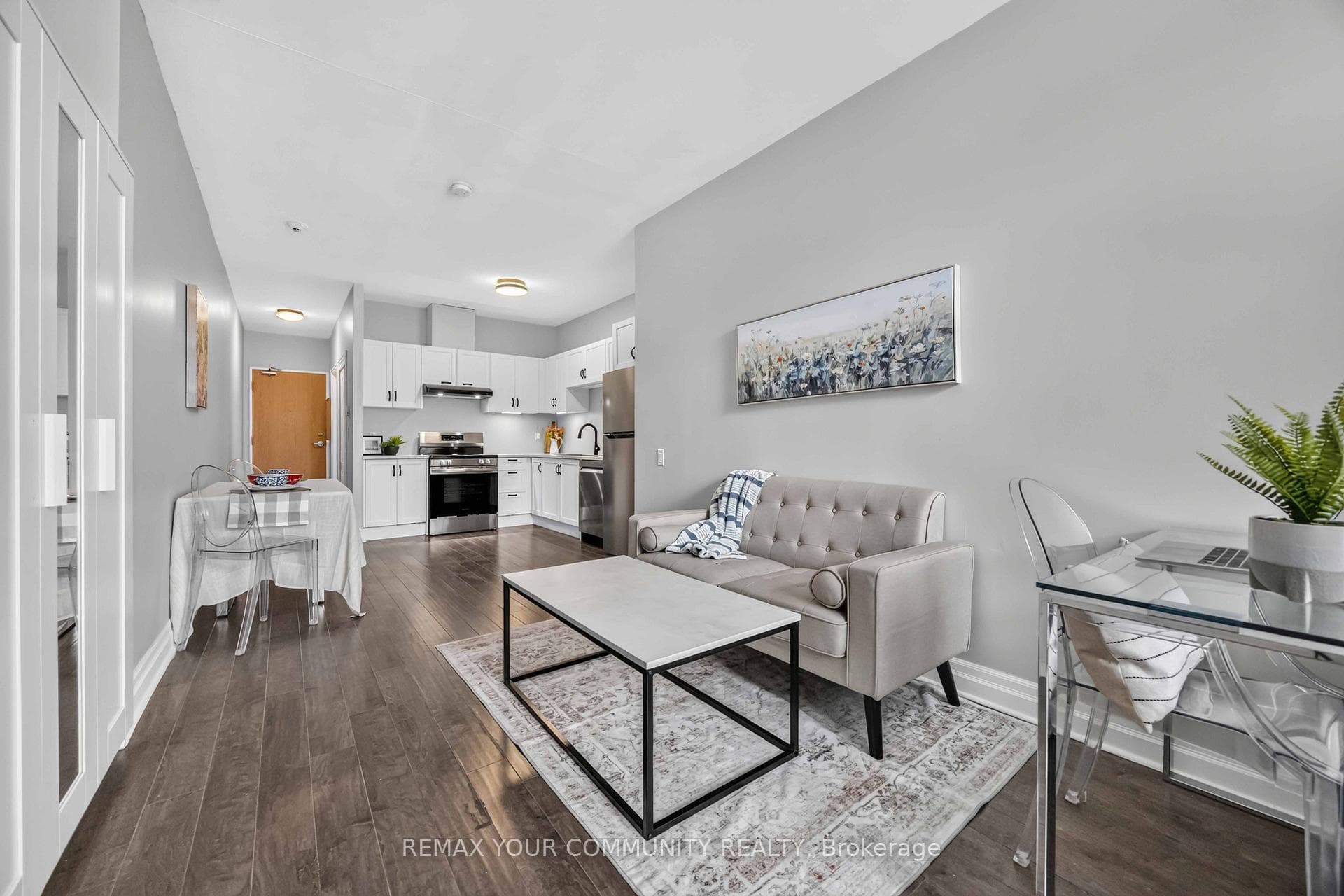 44 Bond Street W 101, Oshawa, ON L1G 6R2