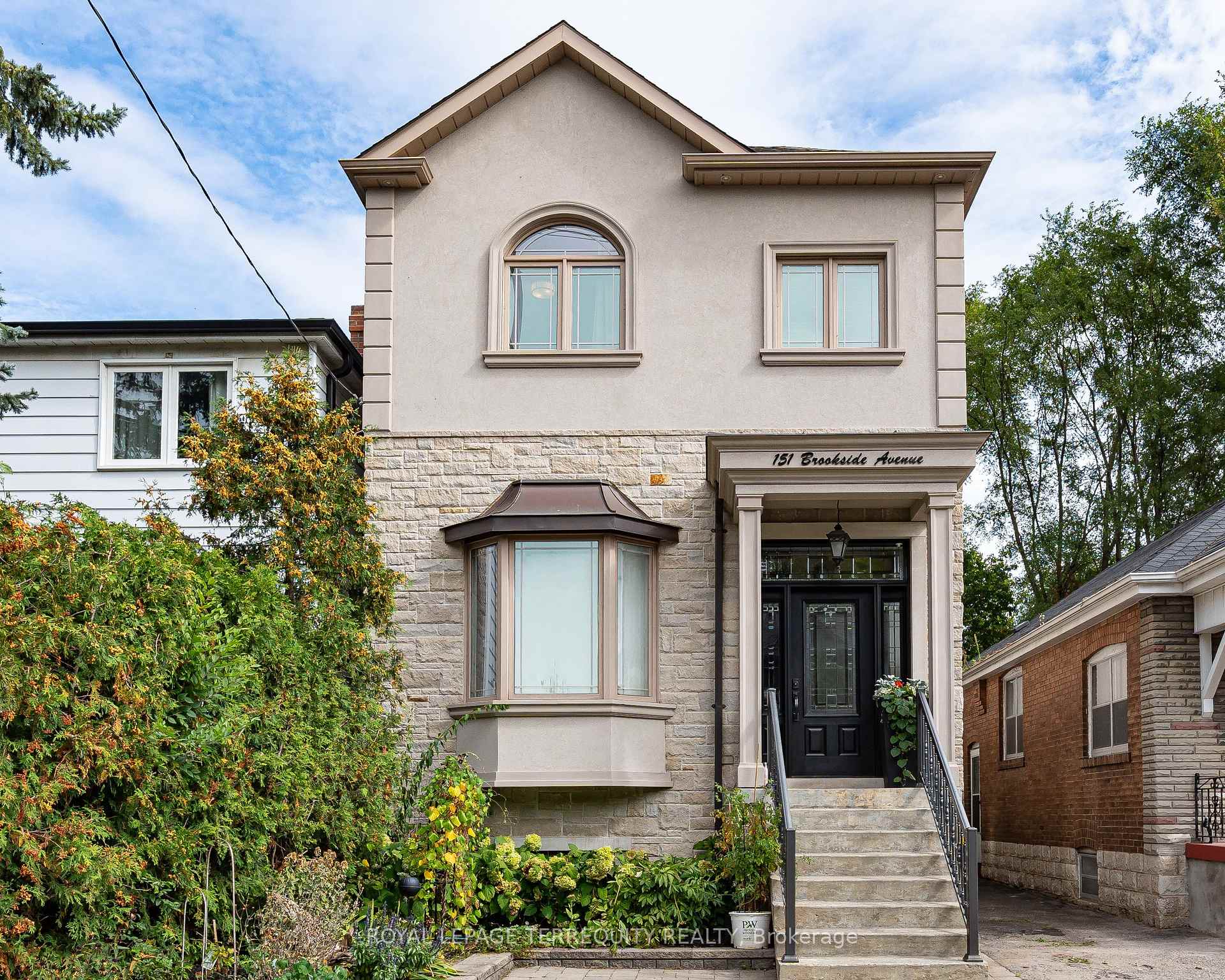 151 Brookside Avenue, Toronto, ON M6S 4G8