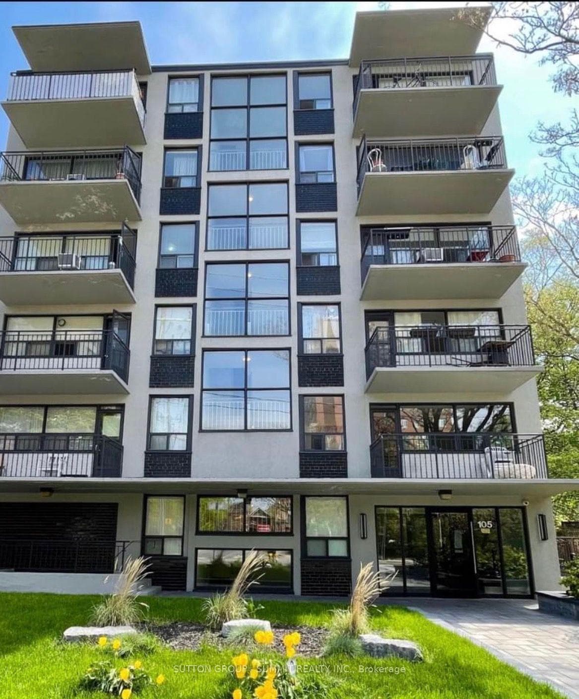 105 Raglan Avenue 301, Toronto, ON M6C 2K7