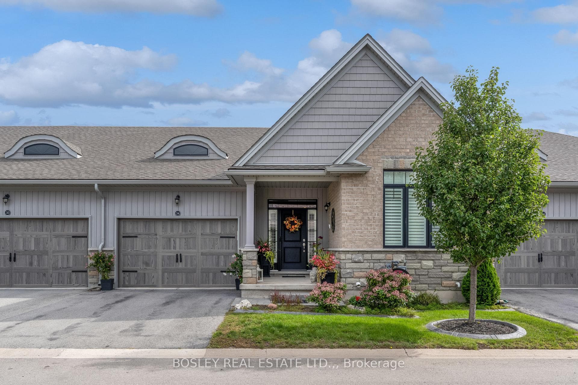34 BORDEN Trail, Welland, ON L3C 0H1