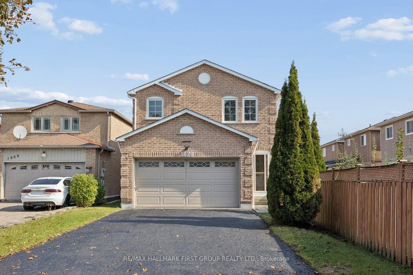 1870 Larksmere Court, Pickering, ON L1V 6E3