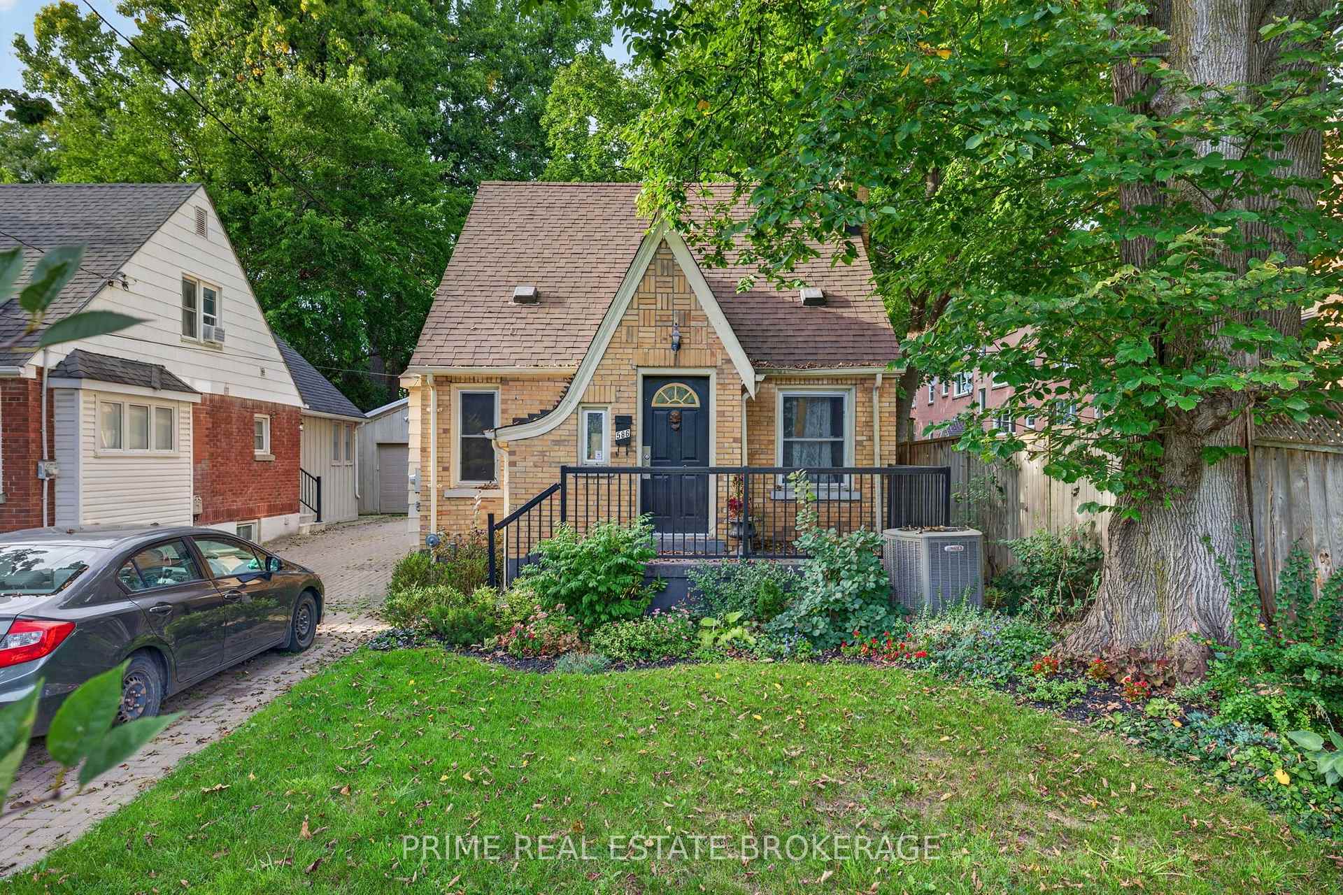 586 Cheapside Street, London East, ON N5Y 3X8