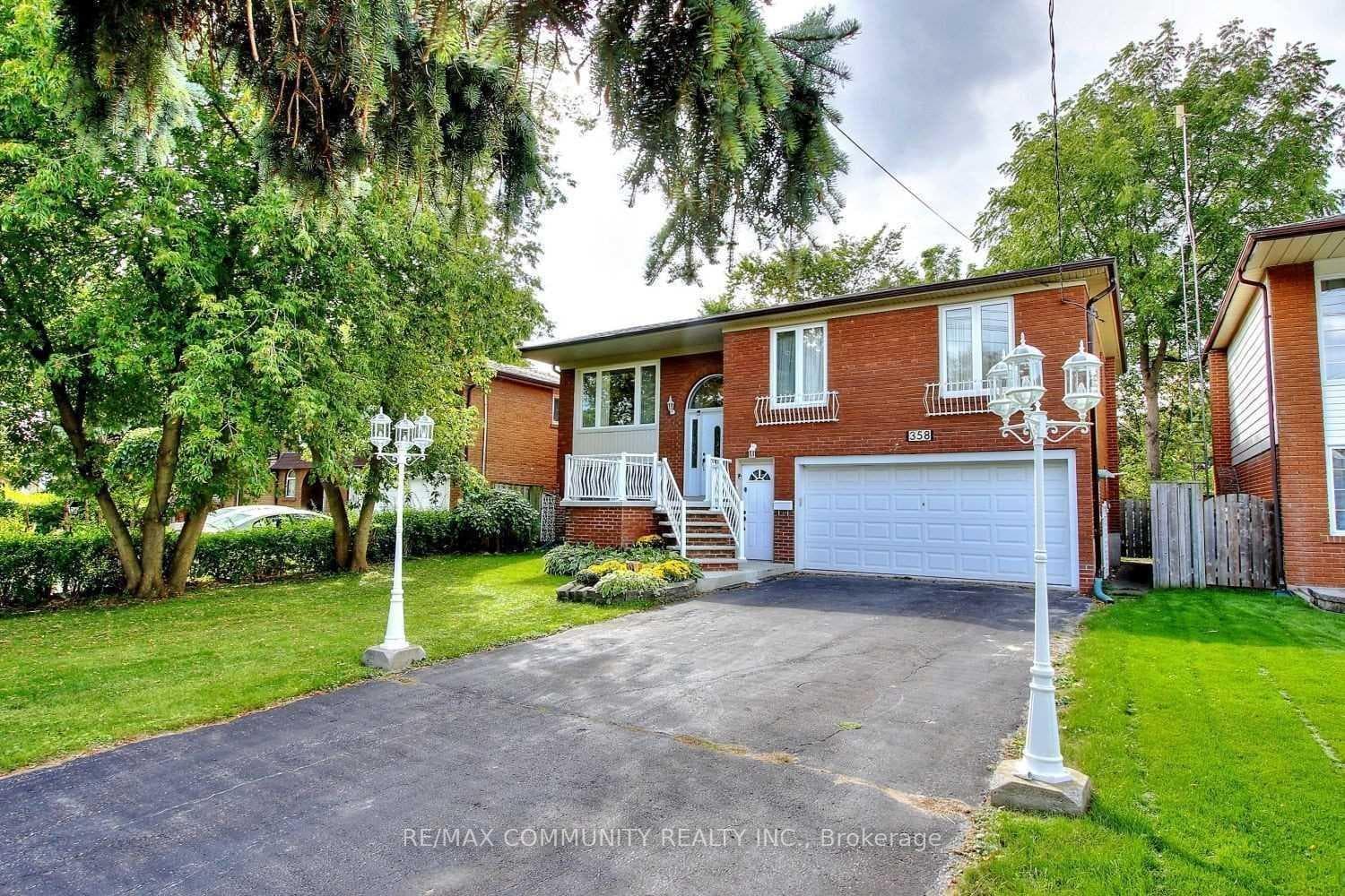 358 Morrish Road Main, Toronto, ON M1C 1G1