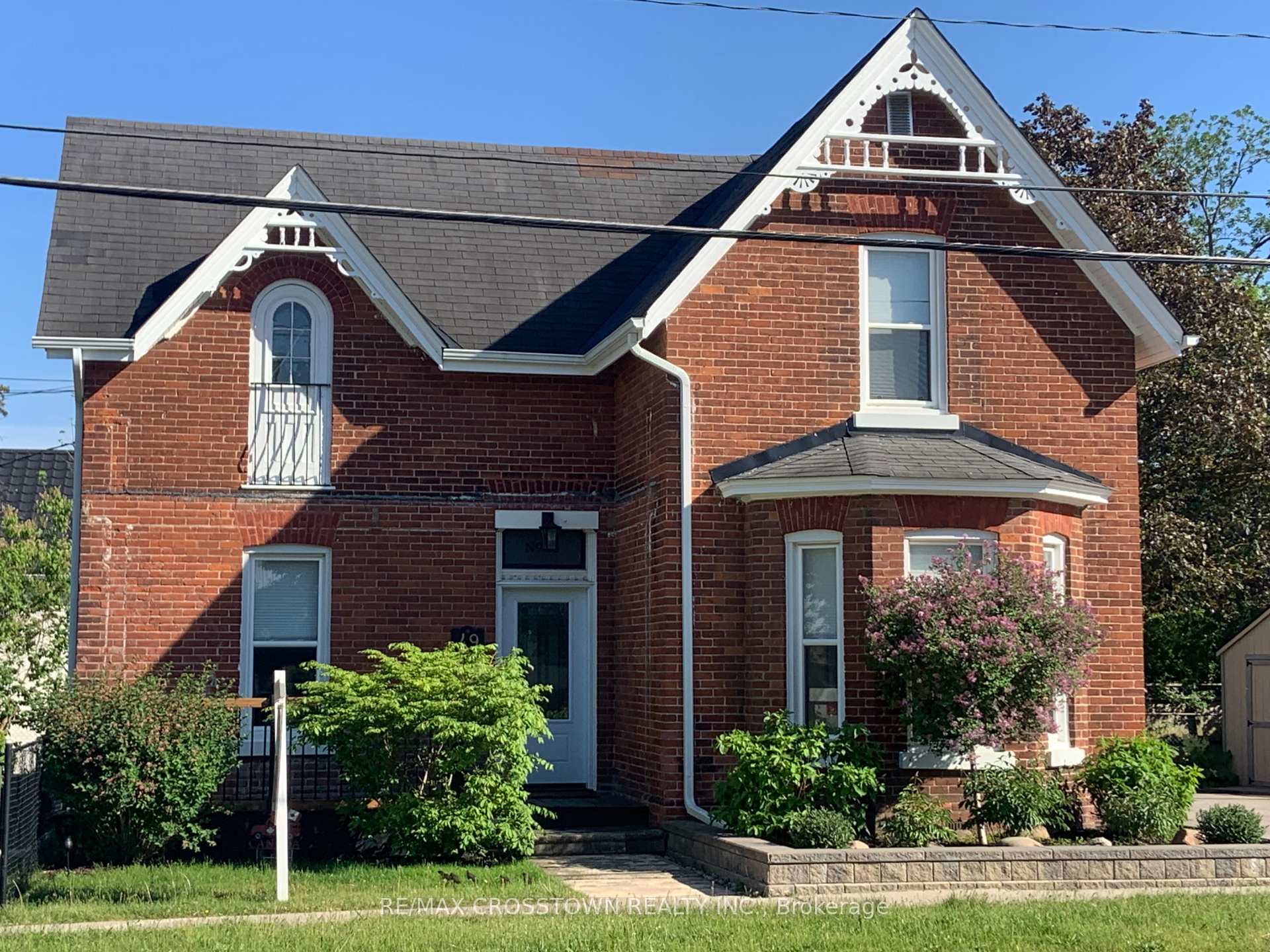49 Park Street, Barrie, ON L4N 1H7