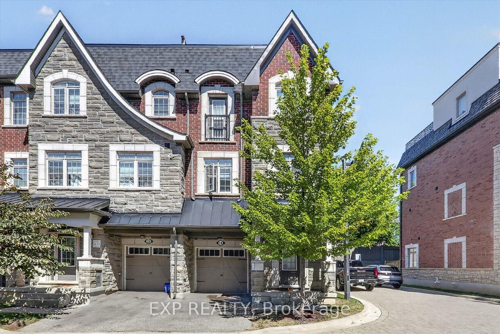 18 Ingleside Street, Vaughan, ON L4L 0H9
