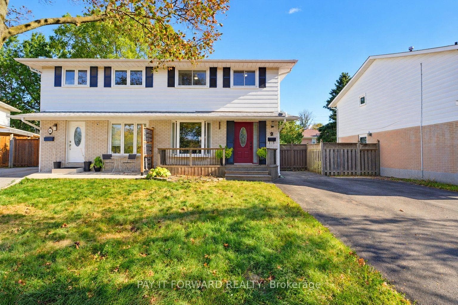 9 Onslow Court, Oakville, ON L6H 1J1