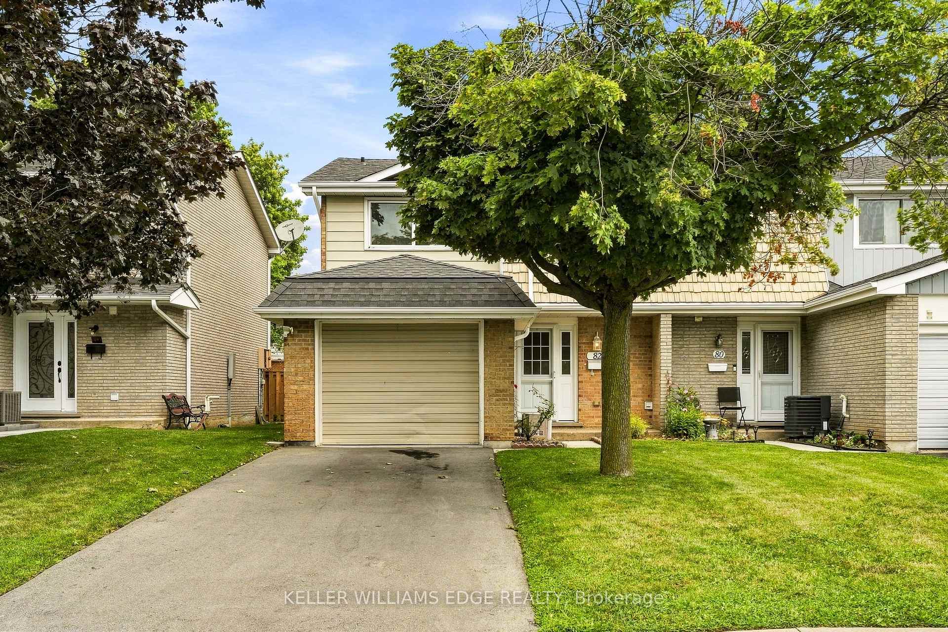 82 St. Andrews Drive, Hamilton, ON L8K 6H4