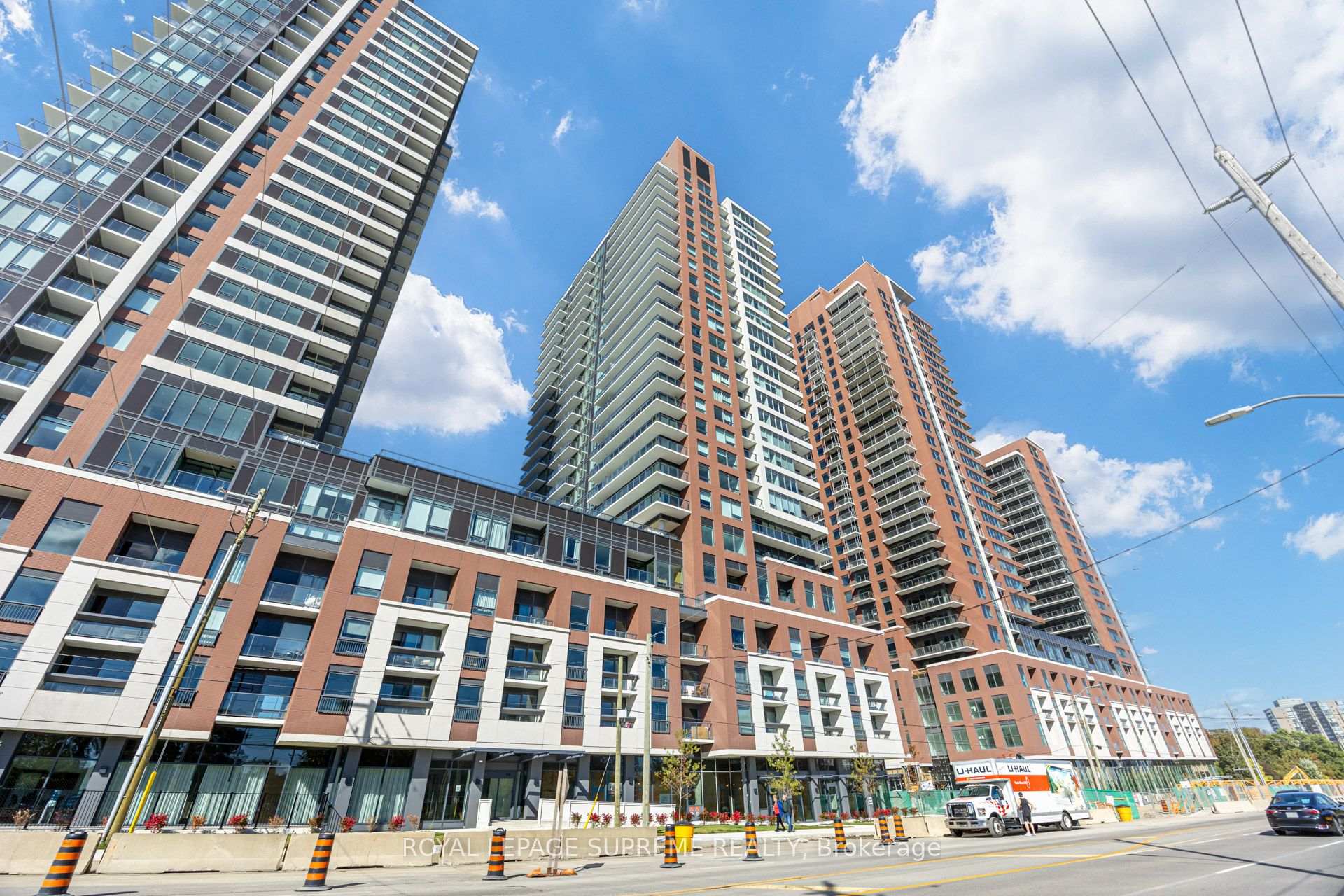 4010 Eglinton Avenue W 412, Toronto, ON M9A 0G5