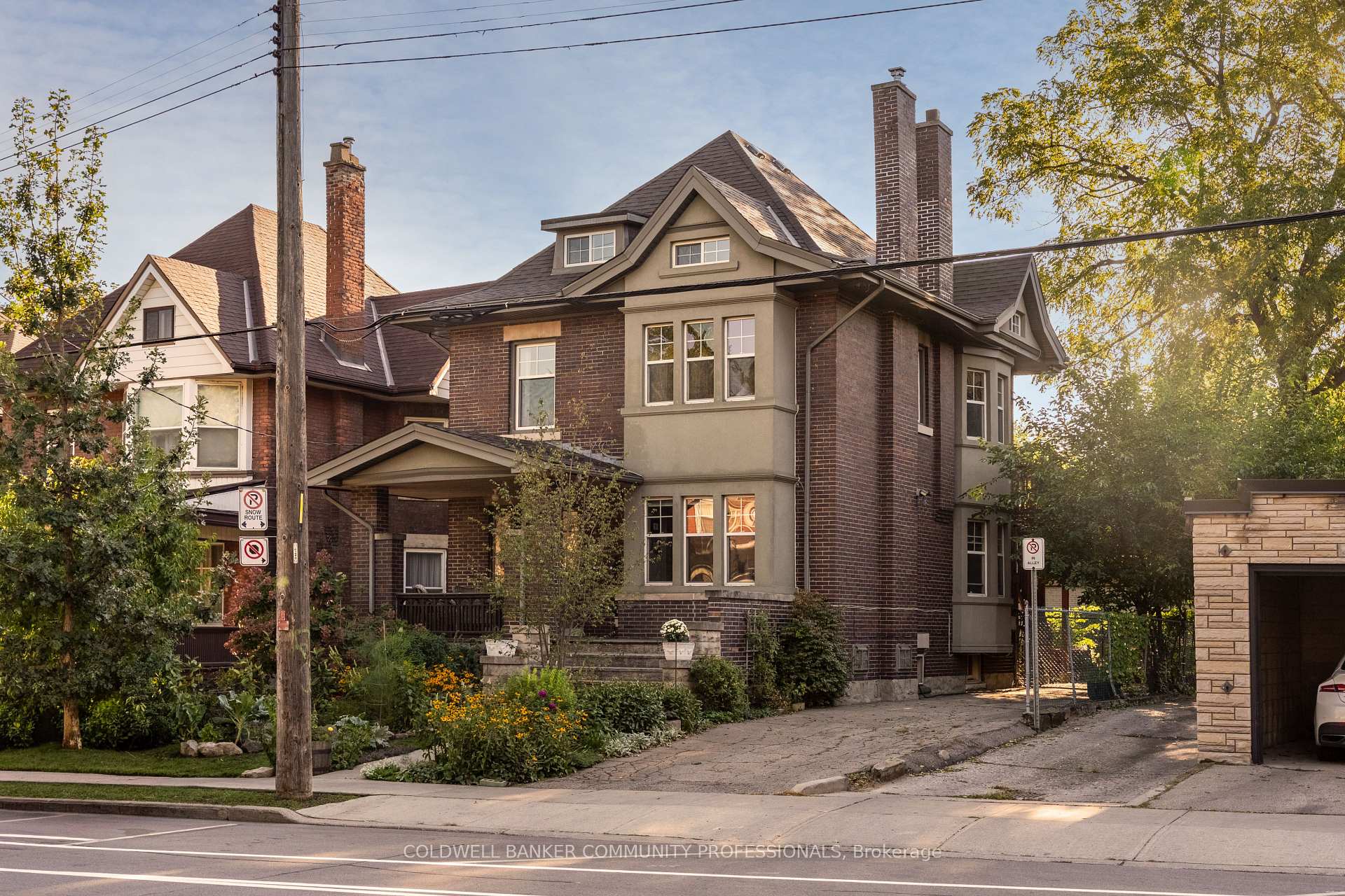 155 Sherman Avenue S, Hamilton, ON L8M 2R1