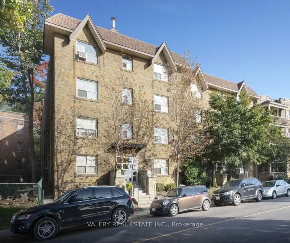2404 Queen Street E 27, Toronto, ON ON M1N 1A2