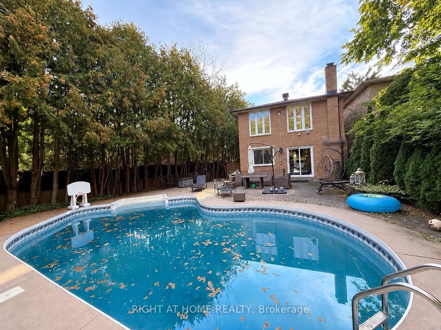 36 Charnwood Place, Markham, ON L3T 5H3