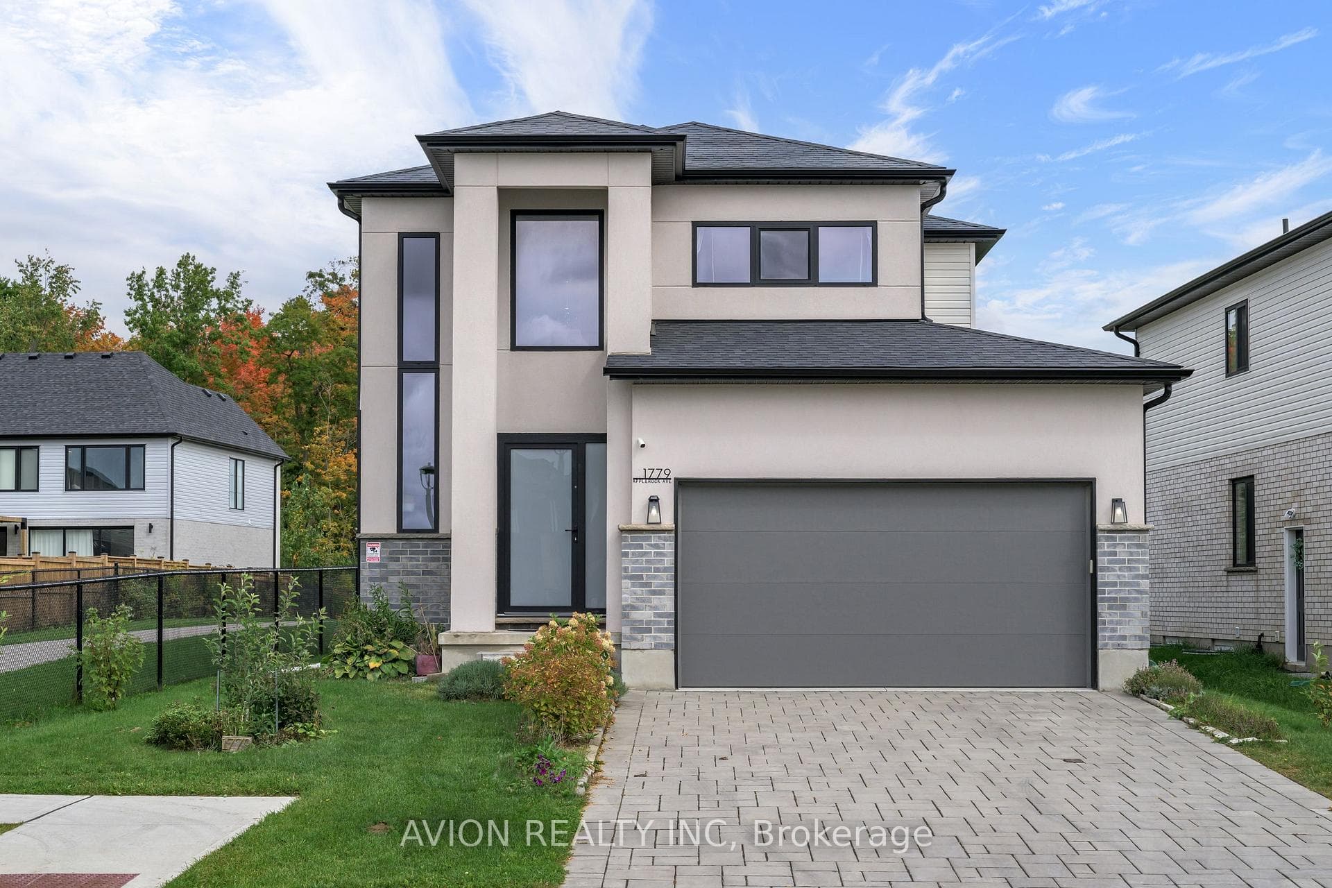 1779 Applerock Avenue, London North, ON N6G 0W1