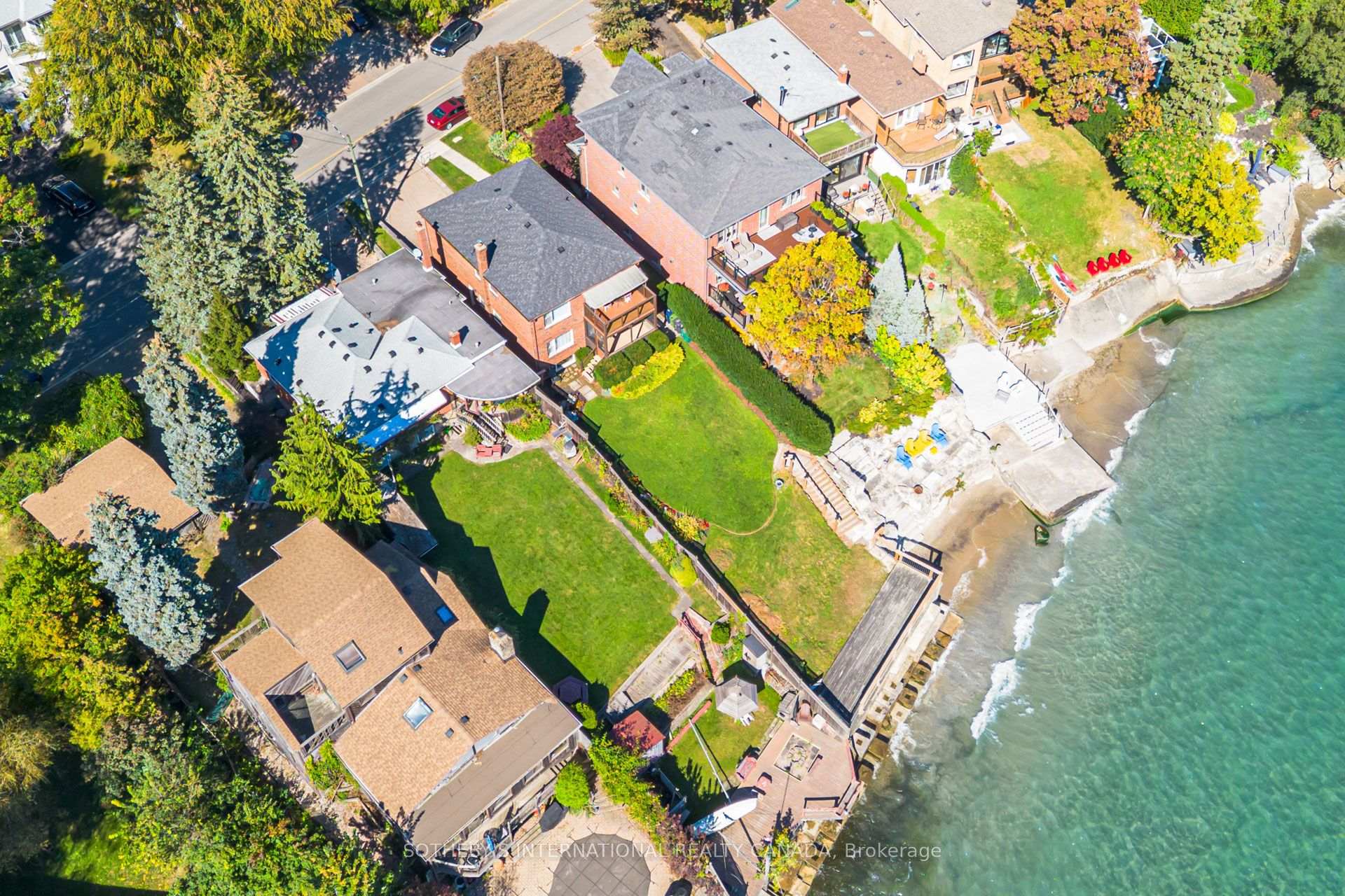 407 Lake Promenade, Toronto, ON M8W 1C3