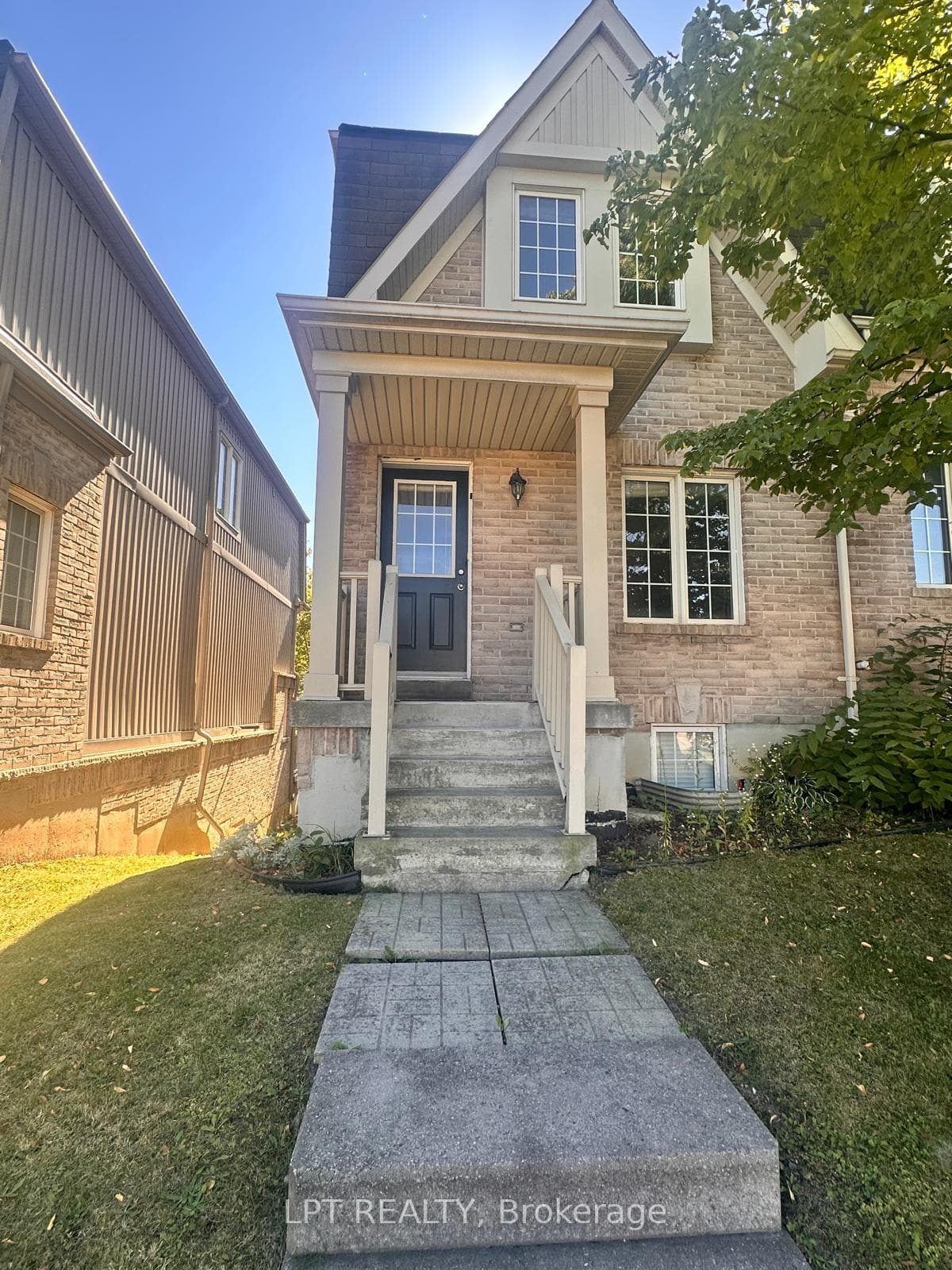 735 Sheppard Avenue 24, Pickering, ON L1V 7K5