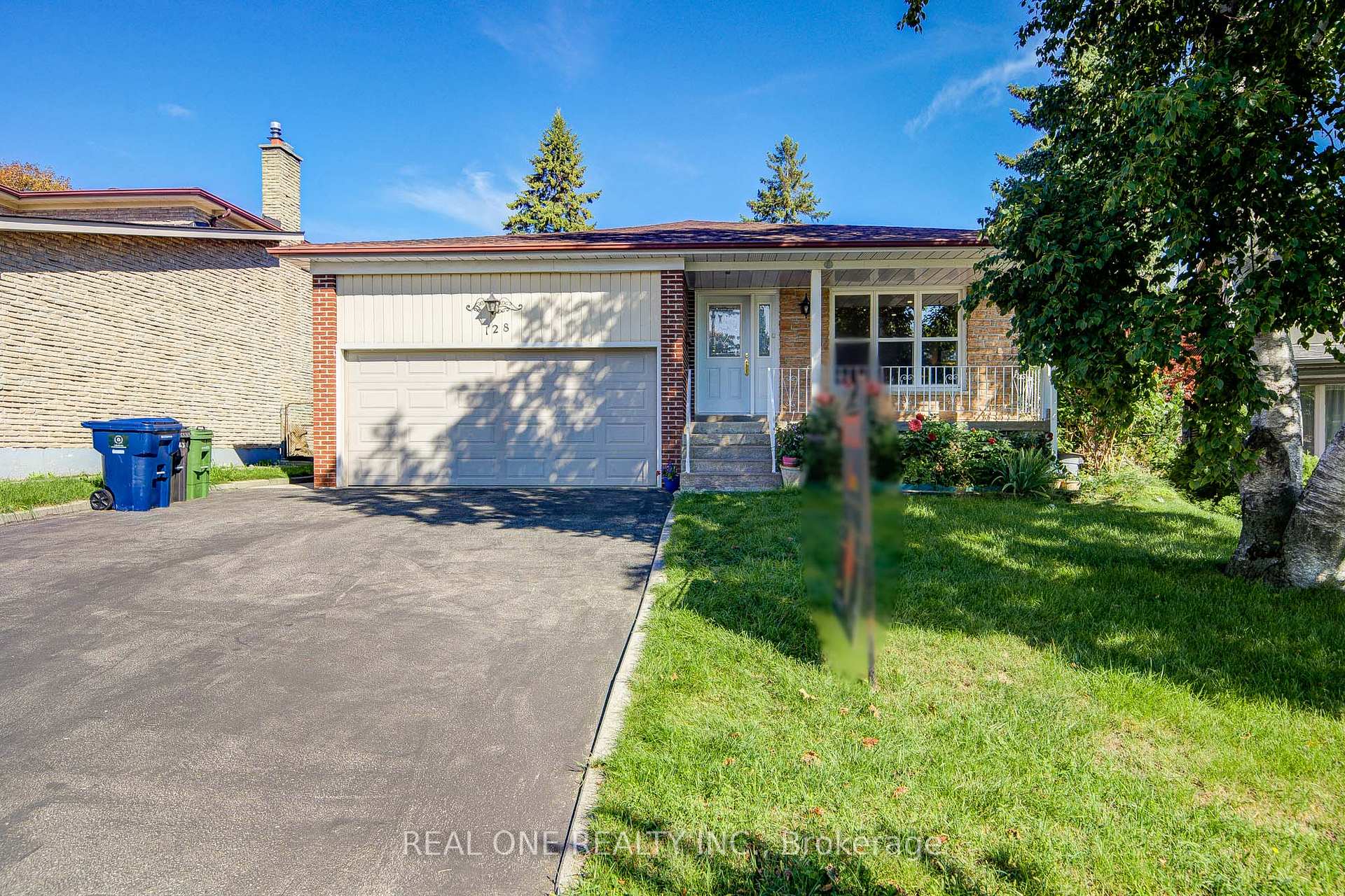 128 Briarscross Boulevard, Toronto, ON M1S 3K5