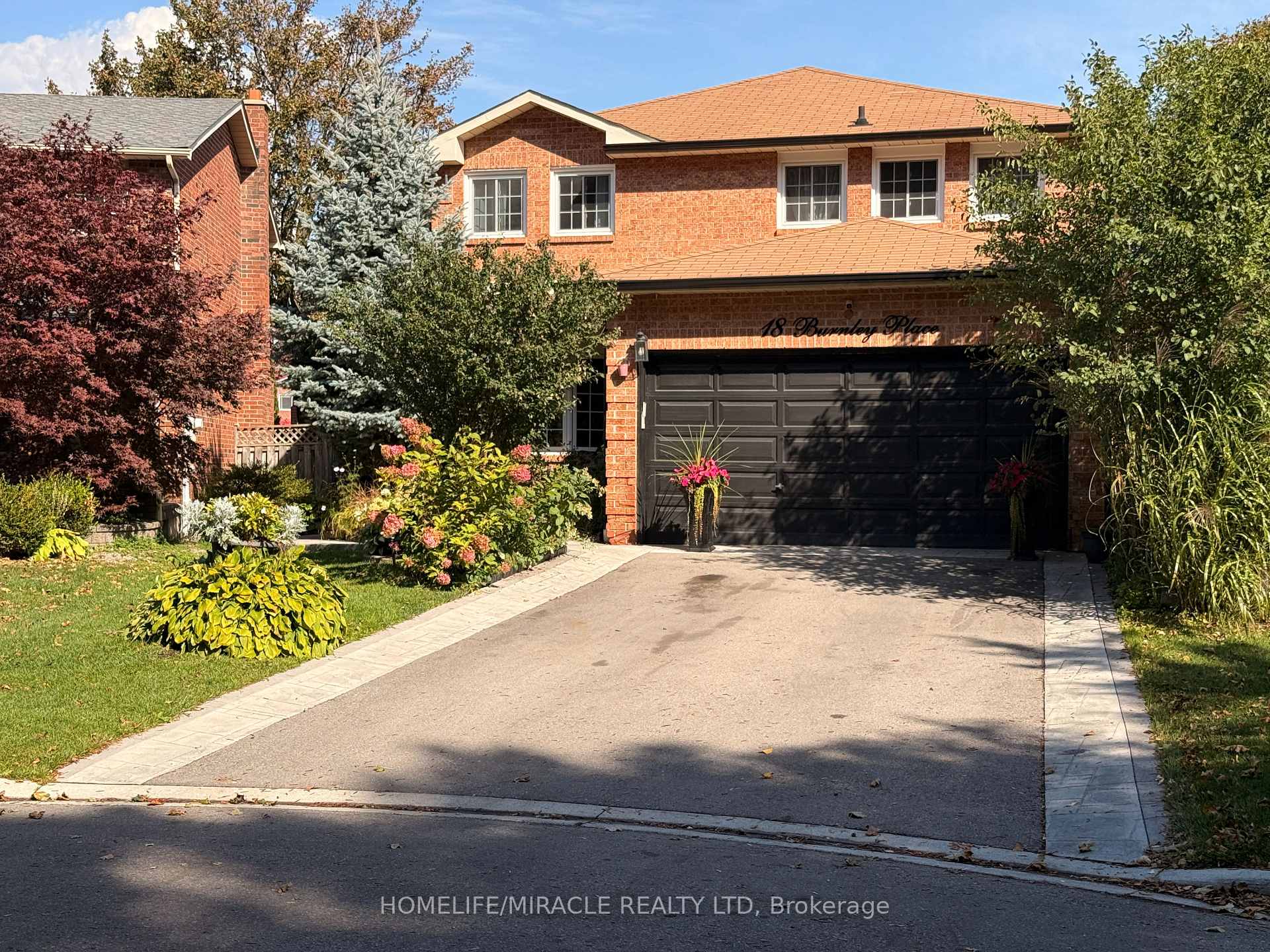 18 Burnley Place, Brampton, ON L6Z 2T9