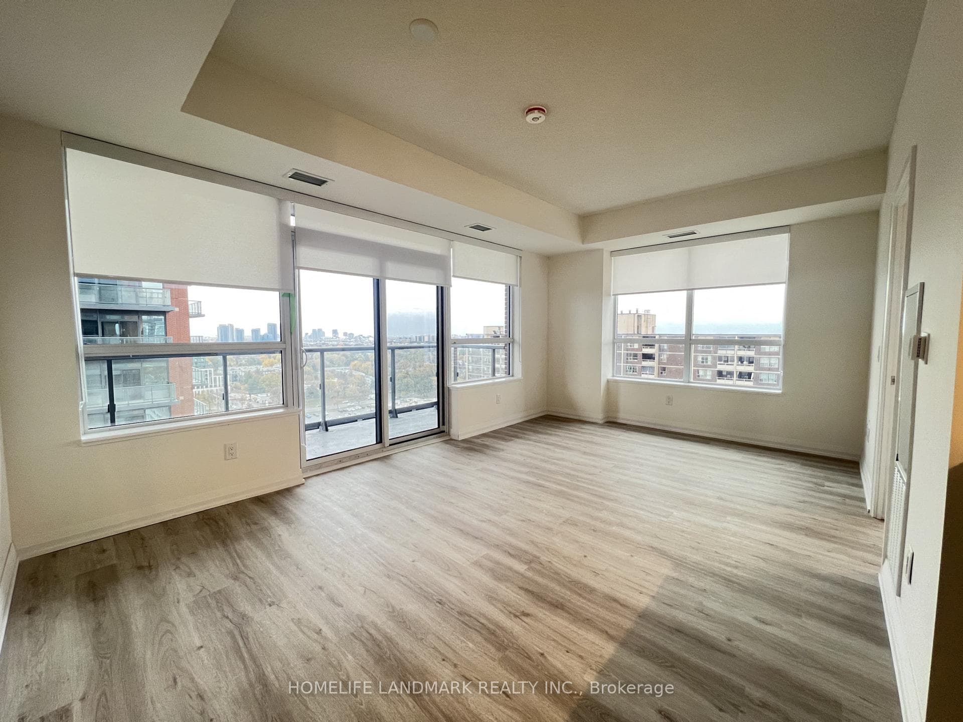 3260 Sheppard Avenue E 1607, Toronto, ON M1T 3K3
