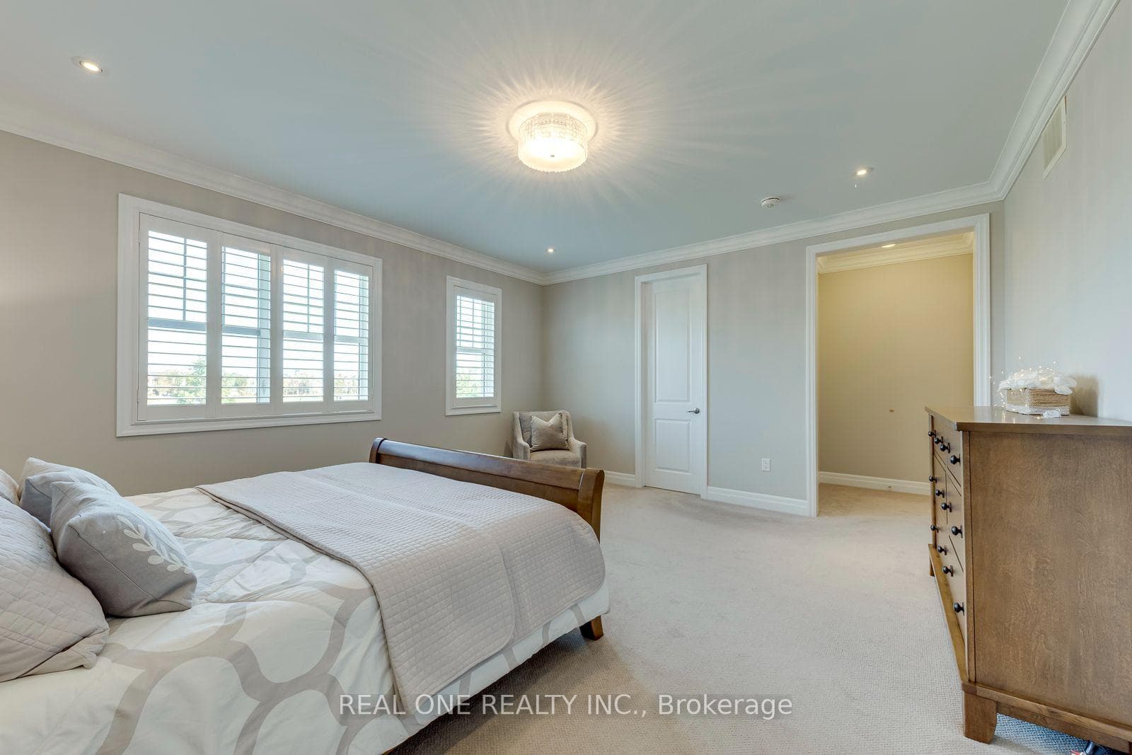 3181 Sunflower Drive, Oakville, ON L6M 4M2