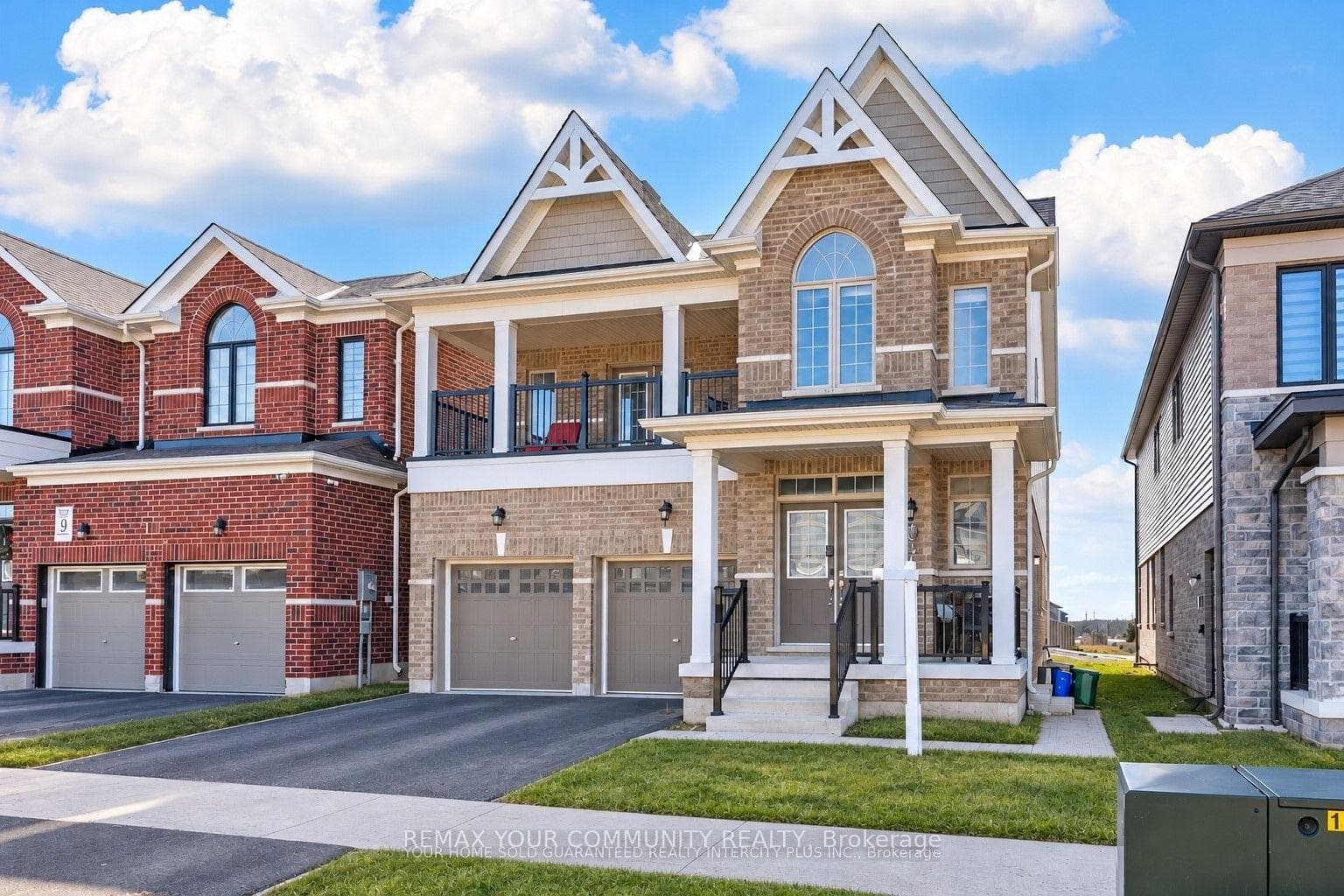 15 Valleybrook Road, Barrie, ON L9J 0L4